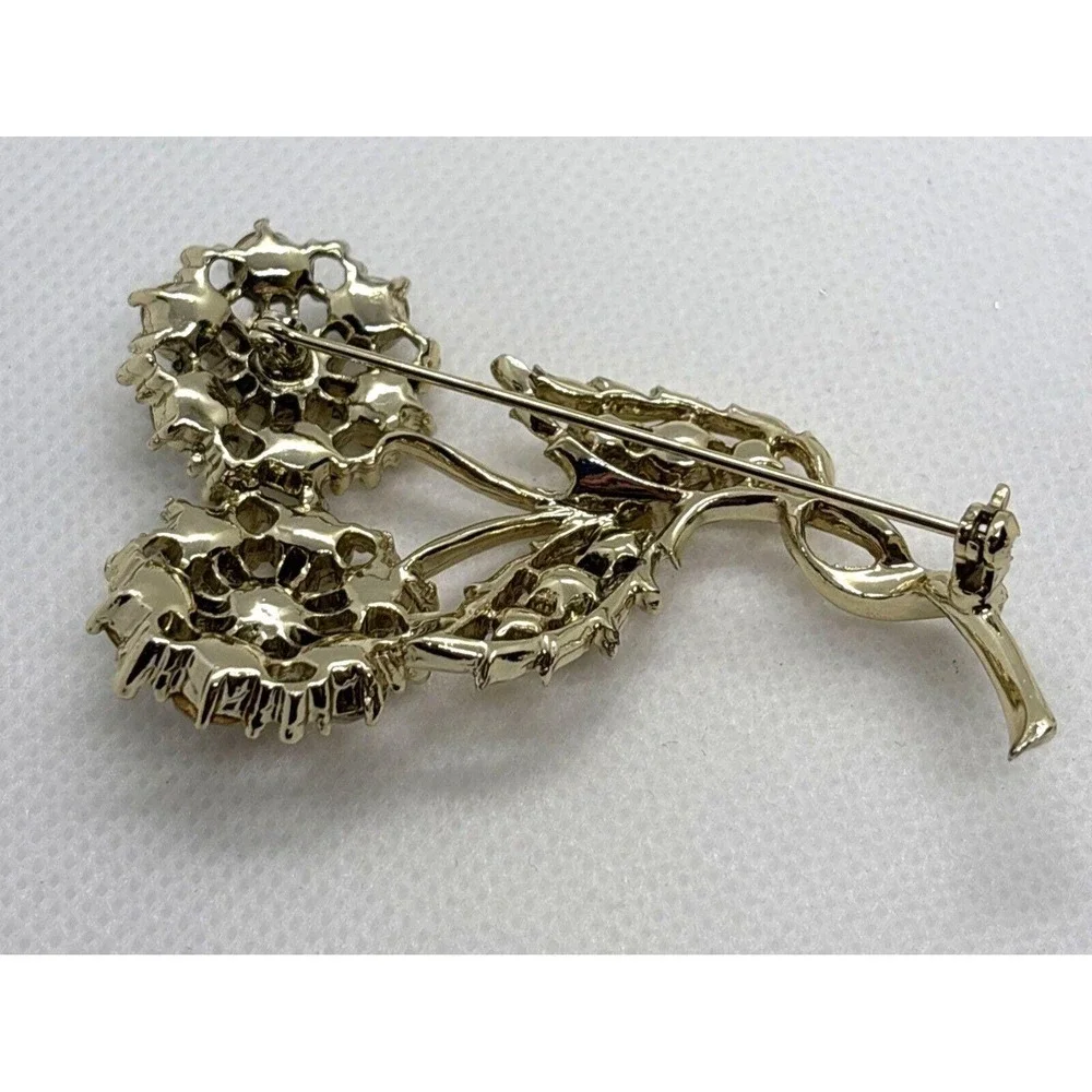 Unbranded vintage flower